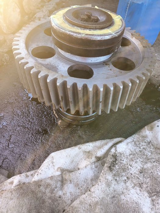 Продам шестерні МКГ 25