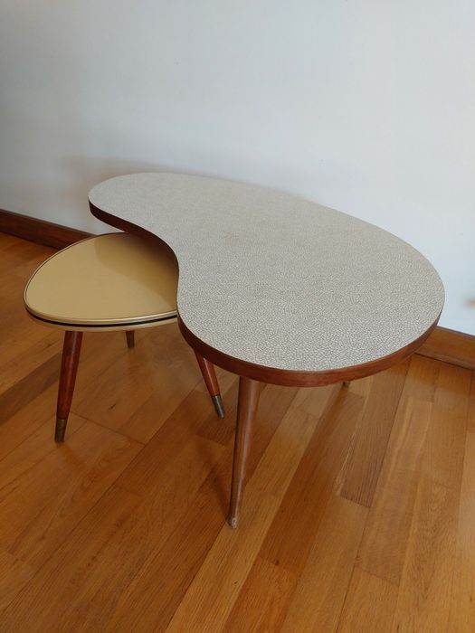 Conjunto de 2 mesas de apoio em fórmica vintage