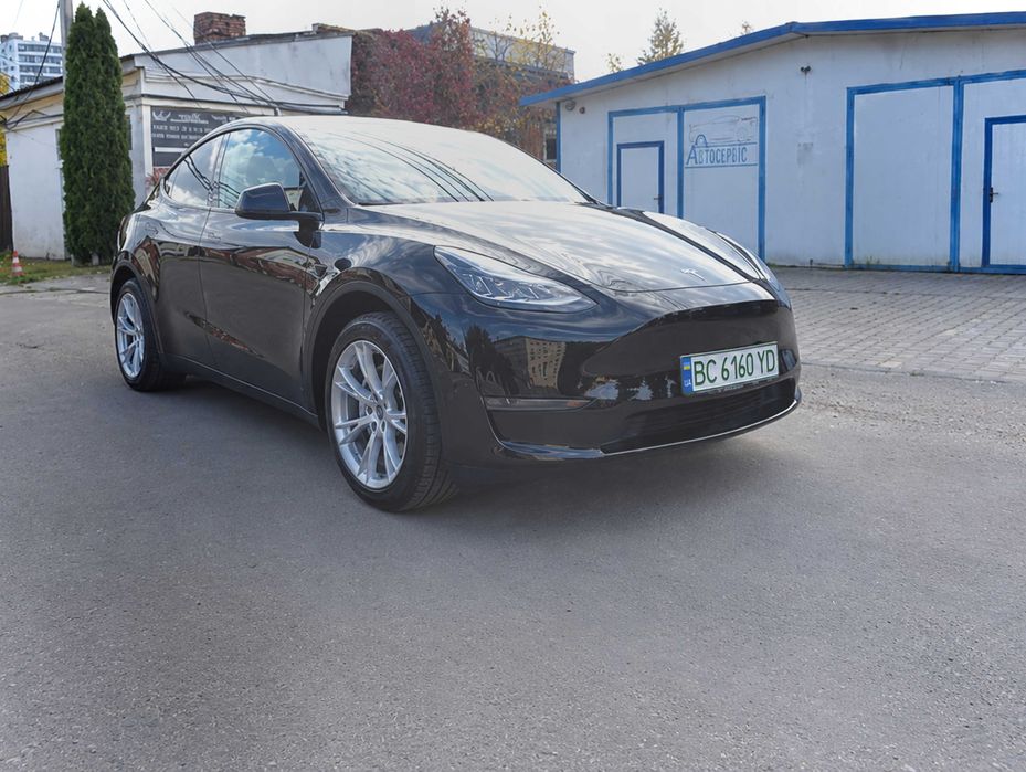 Tesla Model Y