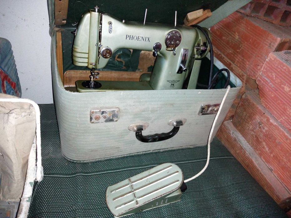Máquina de costura PHOENIX, elétrica, finais de 1940/inícios de 1950