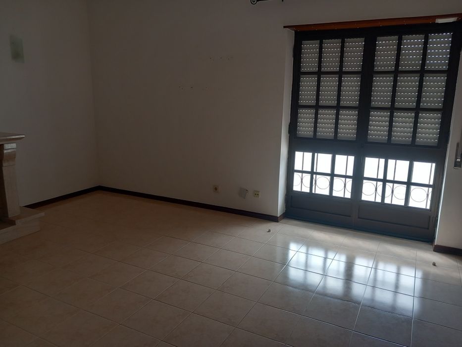 Apartamento T1 para arrendamento