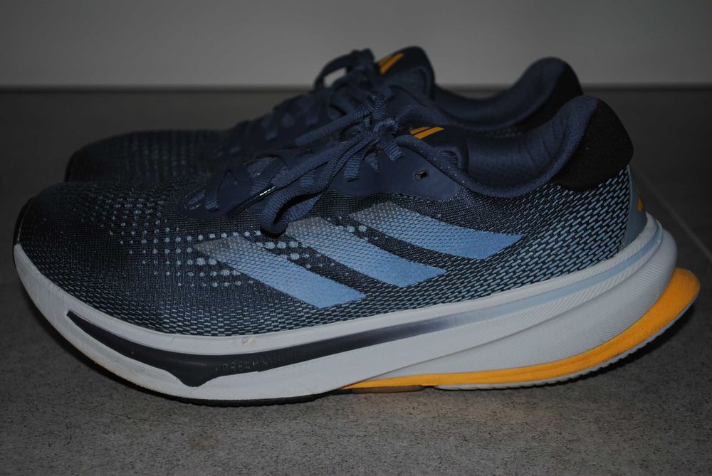 Buty do biegania Adidas Supernova Rise roz 42 i 2/3