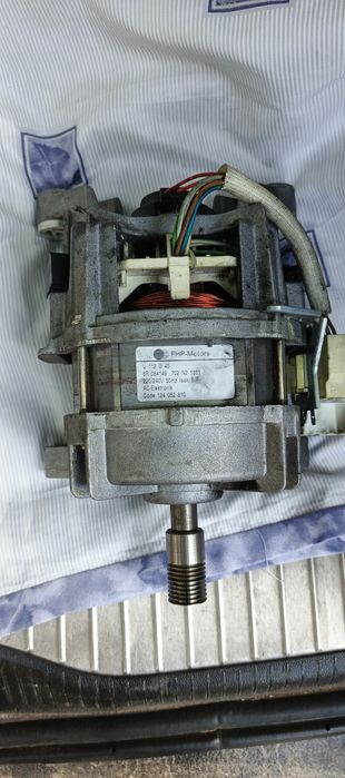 Мотор до стіральної машини