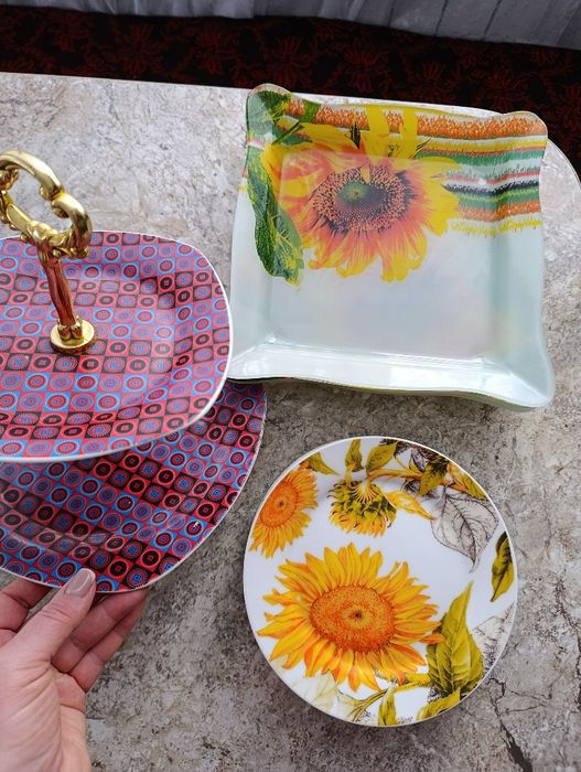 Посуд продаж разом