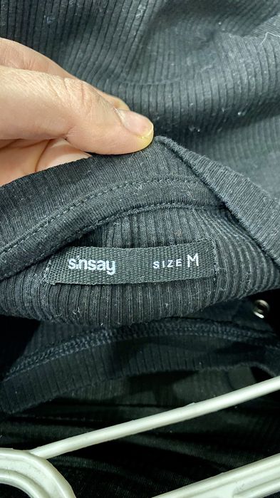 Czarna bluzka longsleeve sinsay M