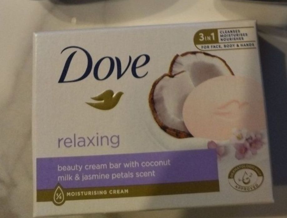 Zestaw DOVE dezodorant, żel i mydło