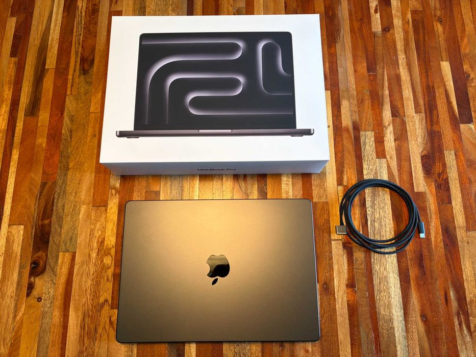 MacBook Pro 14” M4 Max • 36GB RAM • 2TB SSD • AppleCare • Como Novo