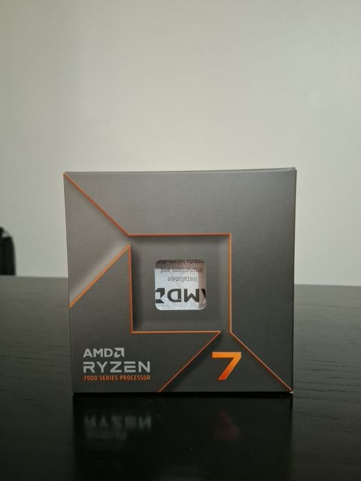 PC Gamer Ryzen 7 7700X + RTX 4060 Ti 16 GB | 32 GB DDR5 | Excelente Estado