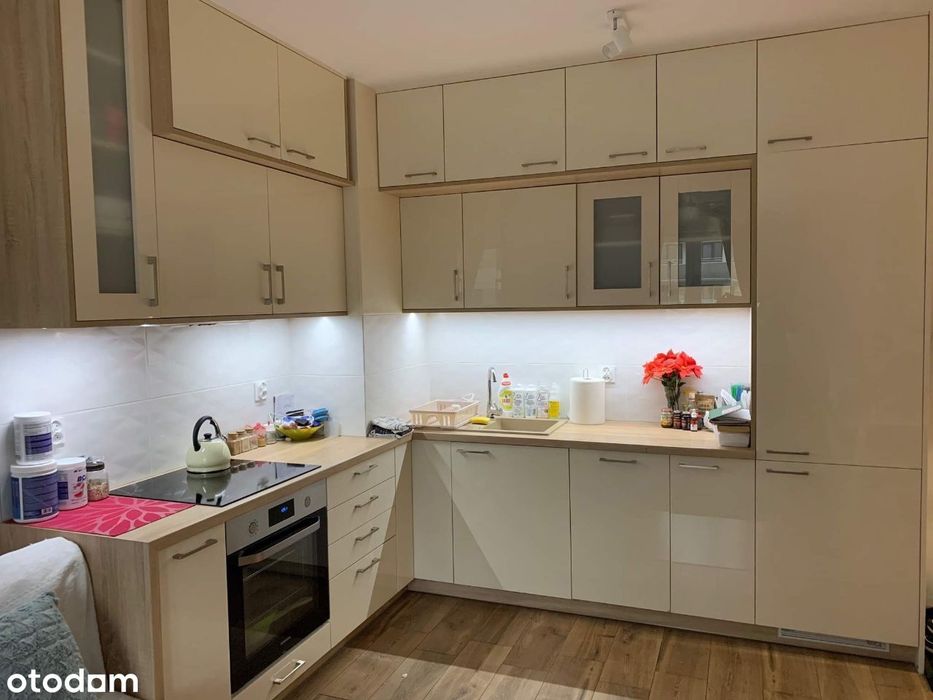 Wynajme 2-pokoje 43m2,Nowe Miasto,garaz podziemny