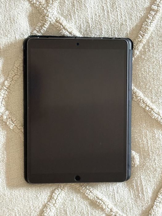iPad Air 3 gen. 10.5” 64 GB Szary i Apple Pencil 1 gen.