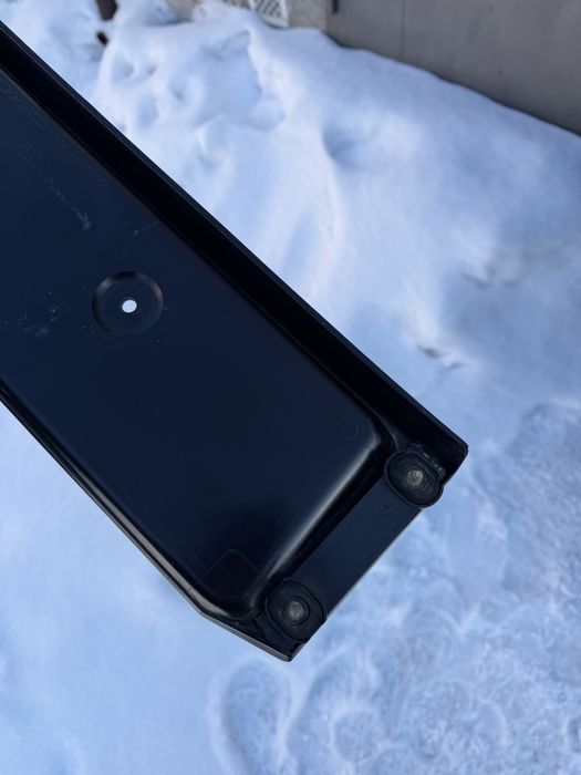 Ford Sierra задня бленда накладна номерного знаку