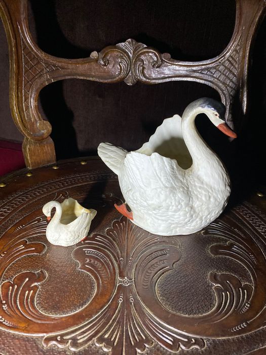 Par floreiras Cisne Biscuit Vista Alegre VA 14 cm