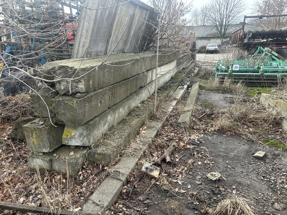 Сваї залізобетонні