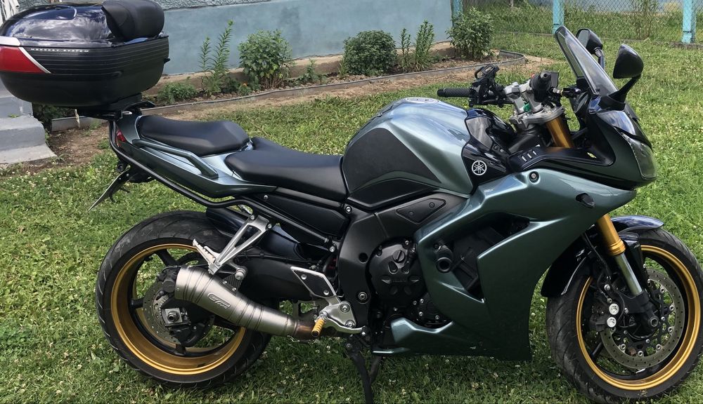Yamaha fz1 fz8 06 15р кофр GIVI E52 Maxia і оригінальне кріплення болт он