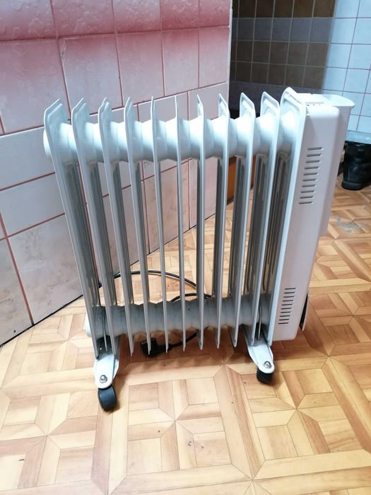 Grzejnik olejowy Focus  2500W szary