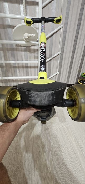 Дитячий самокат GOLF