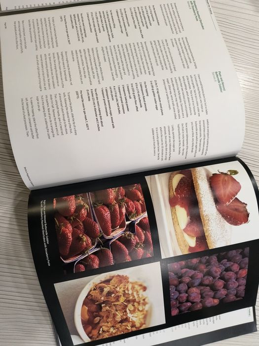 Англомовна кулінарна книга Vegetarian collection. Delia Smit