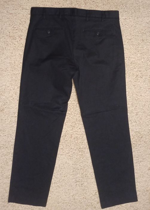 Фірмові чіноси Gap у новому стані