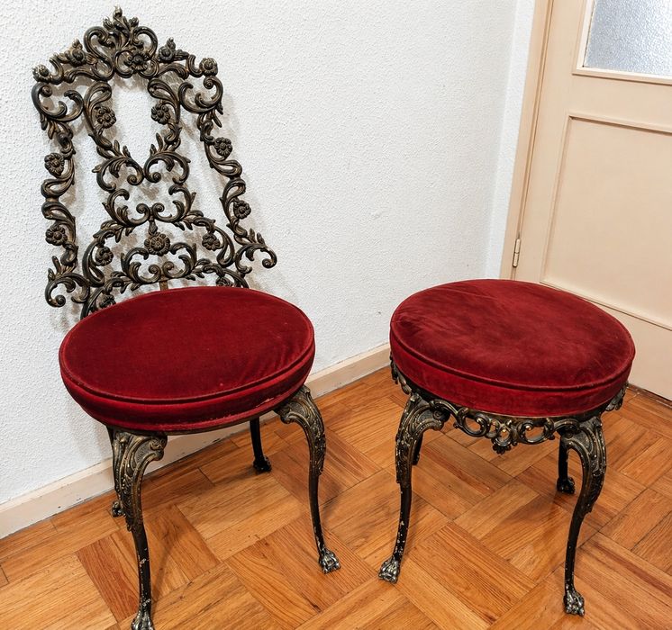 Quarto  Único – Metal, Mármore e Veludo