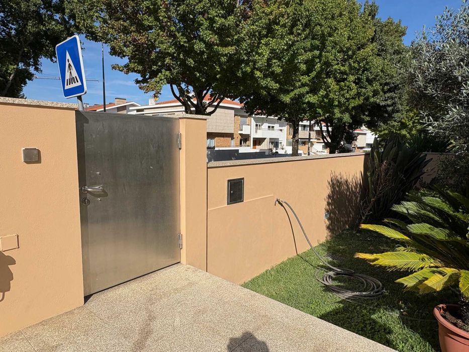 Moradia na Maia, com amplos espaços e em excelentes condições