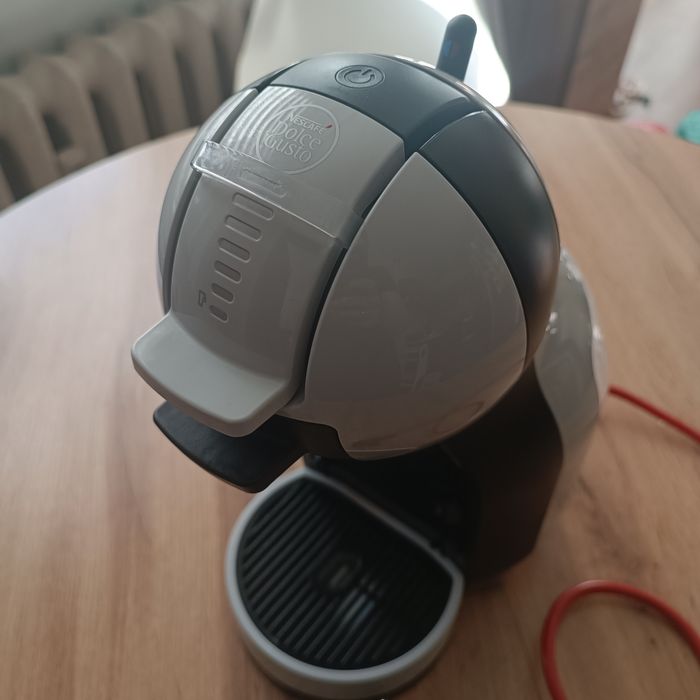 Sprzedam ekspres dolce gusto