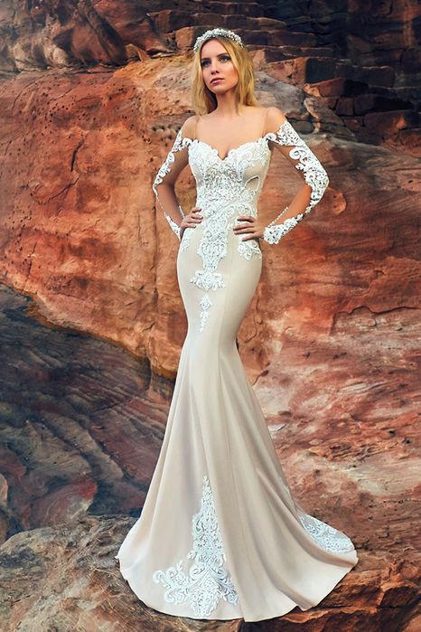 Suknia ślubna syrenka ecru Oksana Mukha