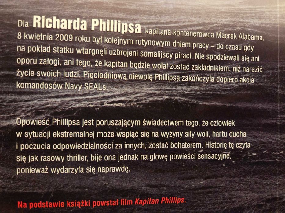 Bestselerowa powieść - KAPITAN NA SŁUZBIE + płyta CD KAPITAN PHILLIPS