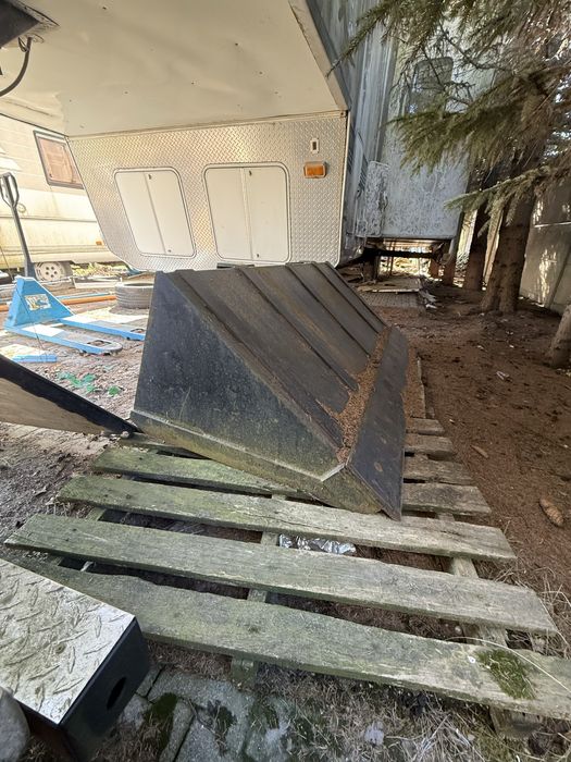 Nowa łyżka do mini ładowarki bobcat/catapiler