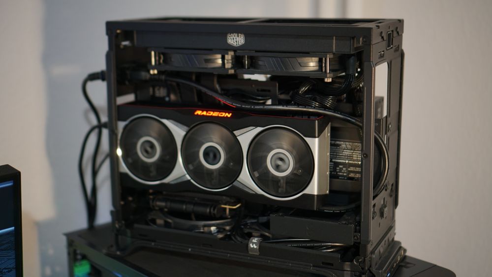 Mini Komputer 5 9600X/6900XT/B650i/48GB DDR5/Mini ITX/AiO/SFX/Wysylka