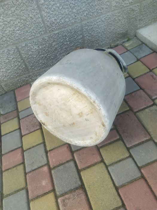 продам бідони алюмініві