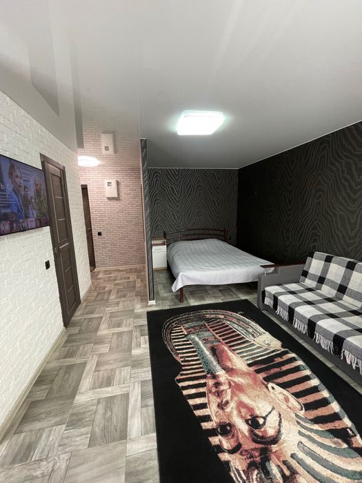 2 й поверх ВІЛЬНА! ЦЕНТР квартира студія подобово