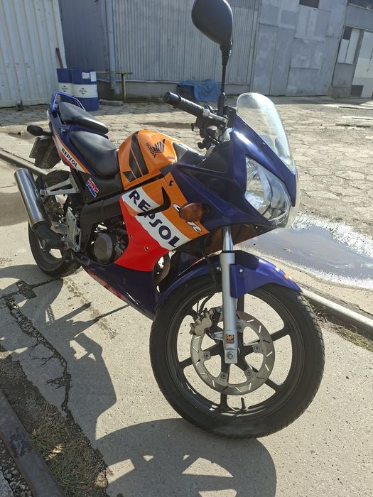 Sprzedam Honde CBR 125 REPSOL