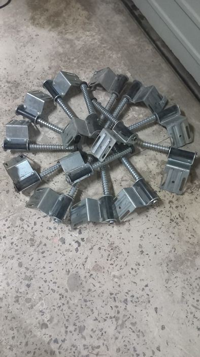 Демпфер ,упор  відбійник для секційних воріт,відбійник гаражних воріт