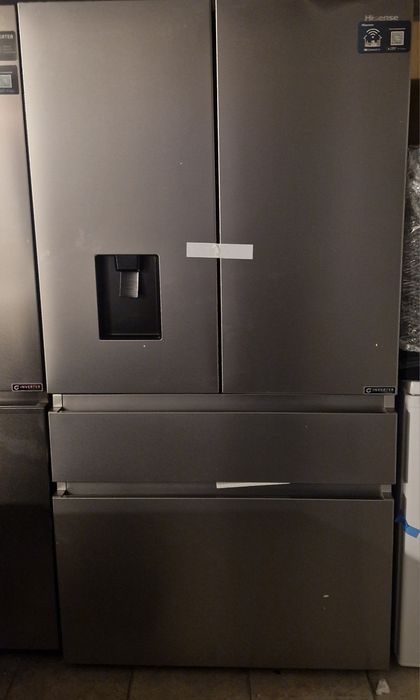 Frigorífico Americano hisense com dispensador de agua