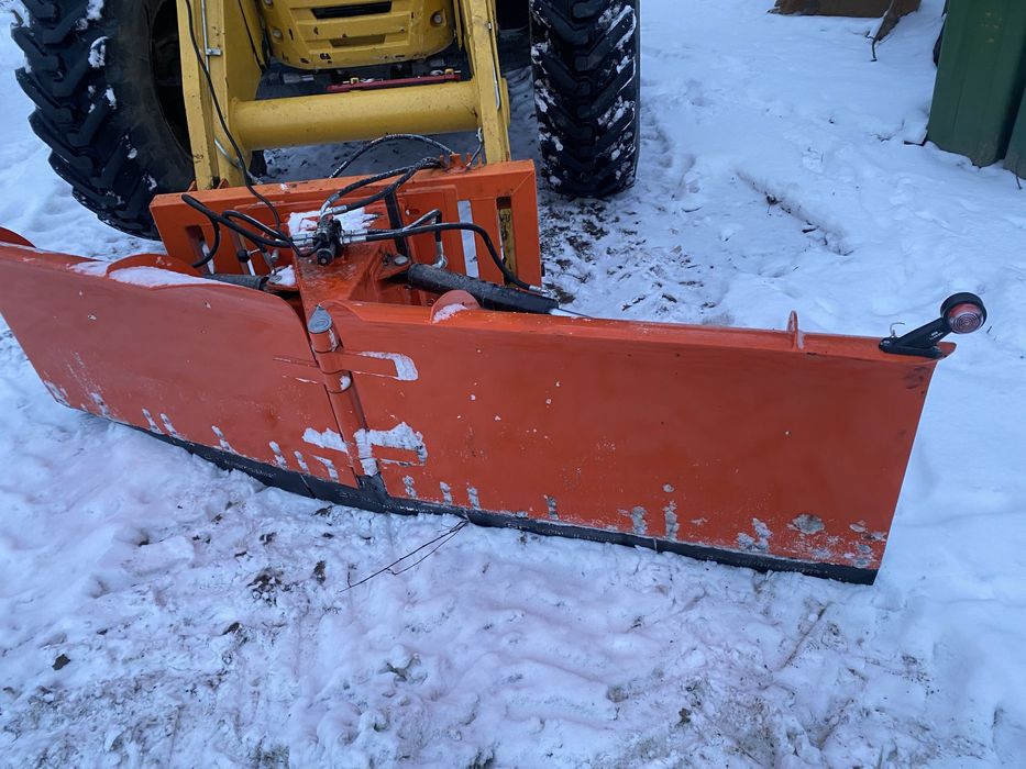 Pług do śniegu do koparko ładowarki nastawny