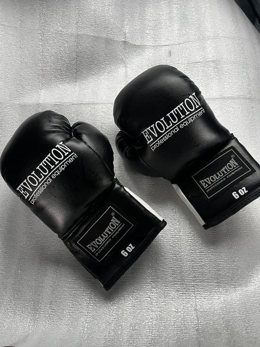 Rękawice bokserskie Evolution Professional Equipment Basic Black 6 oz
