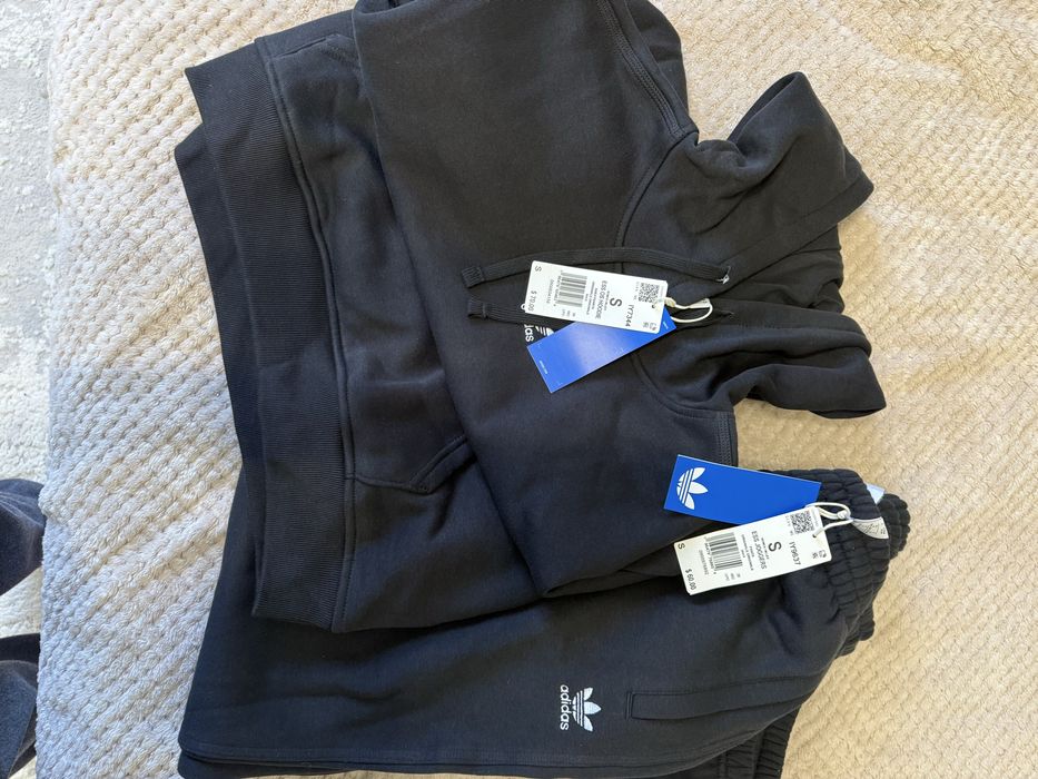 Унісекс костюм Adidas, розмір S