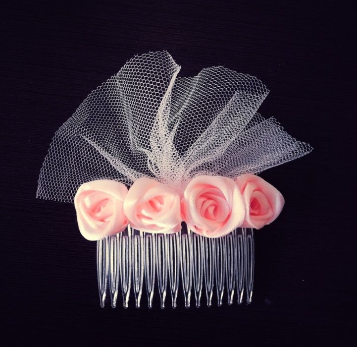 Stroik, ozdoba do włosów, różowe różyczki