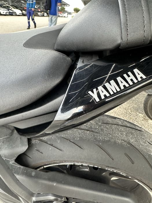 Yamaha MT07 Pure 35kw (deslimitada)