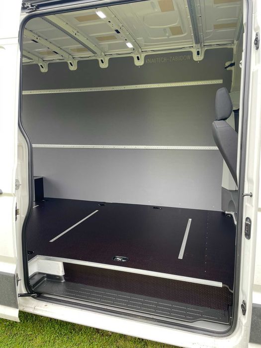 VW Crafter L5H3 Zabudowa PREMIUM z listwami