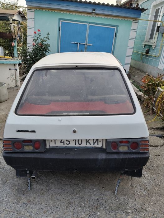 Aвтомобіль заз таврія