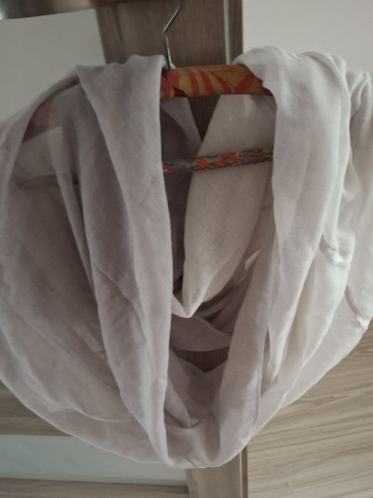 Cieniowany komin szary