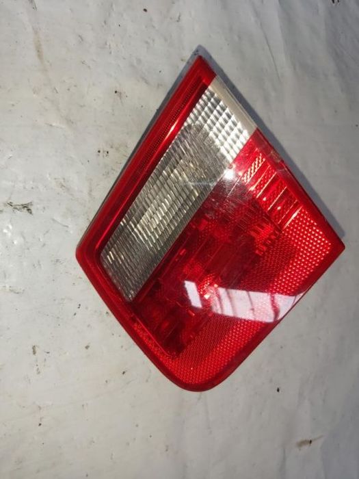 Farolim Mala Esquerdo Bmw E46 136cv  carrinha