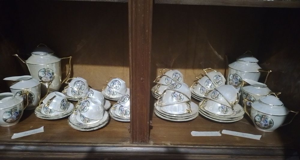Serviço  de chá  e café porcelana  de CF Viana