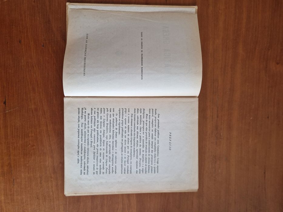 Livro didático "Gramática Grega", de A. Freire, S. J.