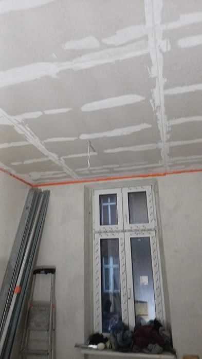 Gładzie Sufity Podwieszane Malowanie Natryskowe