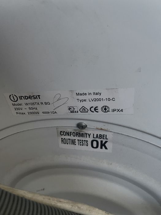 Пральна машина Indesit