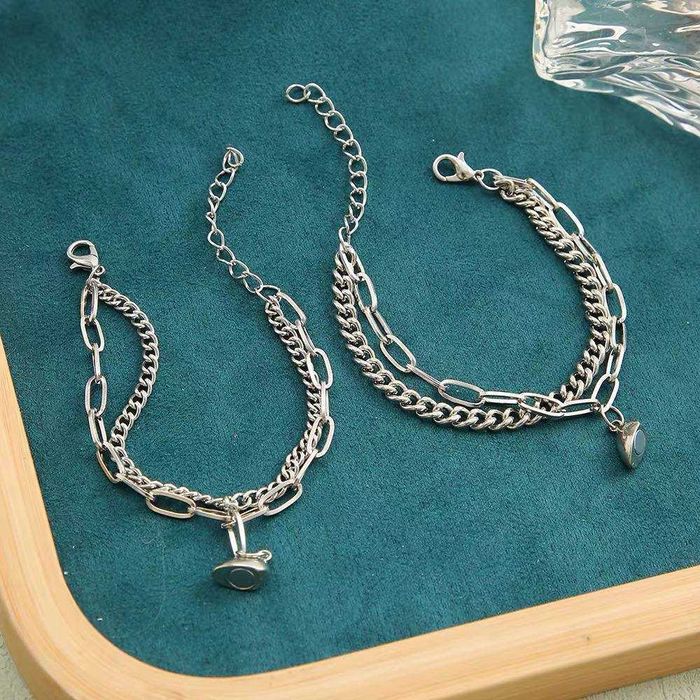 Парные многослойные браслеты на магнитах / Парні браслети на магнітах.