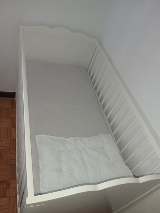 Berço branco em bom estado