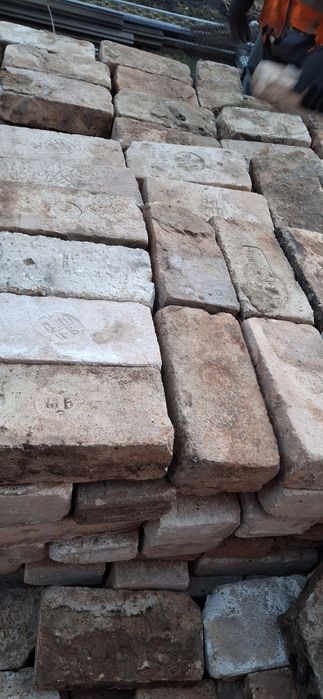 Шамотка, вогнетривка цегла.